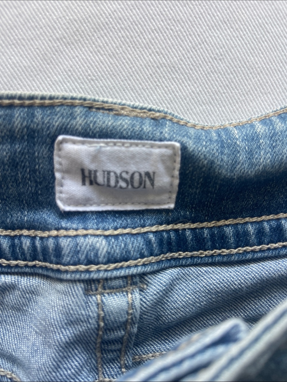 Hudson Size 29” Jean Shorts Light Blue Cuffed Denim Shorts - Picture 2 of 11